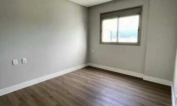 Imagem 7: Apartamento com 3 suítes e 2 vagas de garagem há 250m2 do mar no Centro de Balneário Cambo