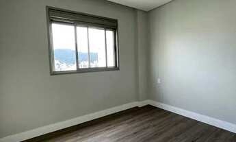 Imagem 6: Apartamento com 3 suítes e 2 vagas de garagem há 250m2 do mar no Centro de Balneário Cambo