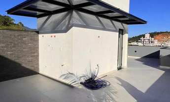 Imagem 6: Sobrado Triplex com 4 suítes e 2 vagas de garagem em Camboriú