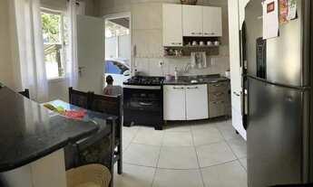 Imagem 4: Casa com 2 dormitórios e 2 vagas de garagem em Camboriú