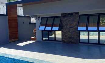 Imagem 3: Casa nova de alto padrão com 4 suítes e 3 vagas de garagem em Itajaí/SC