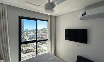 Imagem 5: Apartamento mobiliado com 2 dormitórios sendo 1 suíte e 1 vaga de garagem na Praia Brava