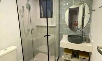 Imagem 3: Apartamento mobiliado com 2 dormitórios sendo 1 suíte e 1 vaga de garagem na Praia Brava