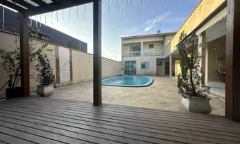 Imagem: Casa com 4 suítes e 3 vagas de garagem