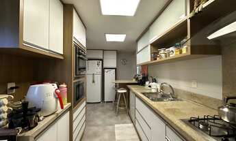 Imagem 7: Apartamento mobiliado com 4 suítes e 3 vagas de garagem no bairro Fazenda em Itajaí