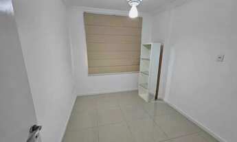 Imagem 2: Apartamento quadra mar com 3 dormitórios sendo 1 suíte e 2 vagas de garagem Balneário Cam