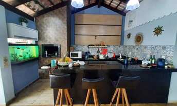 Imagem 4: Casa com 5 dormitórios sendo 2 suítes e 5 vagas na praia dos amores em Balneário Camboriú