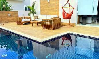 Imagem 2: Casa mobiliada em condomínio fechado com 3 suítes e 4 vagas de garagem em Camboriú