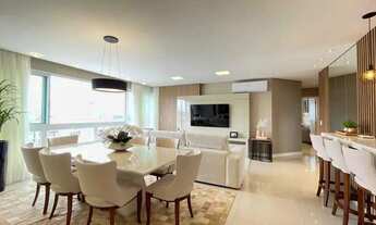 Imagem 5: Apartamento mobiliado com 2 suítes, 2 demi-suítes e 3 vagas de garagem em Balneário Cambor