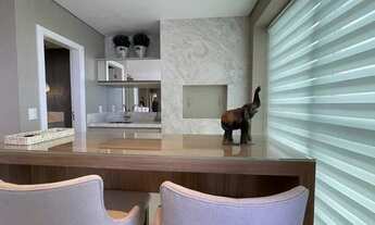 Imagem 2: Apartamento mobiliado com 2 suítes, 2 demi-suítes e 3 vagas de garagem em Balneário Cambor