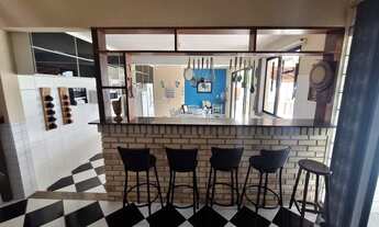 Imagem 6: Casa mobiliada com 4 dormitórios sendo 2 suítes e 3 vagas de garagem em Florianópolis