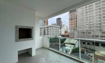 Imagem 4: Apartamento com 2 suítes e 2 vagas de garagem na Meia Praia em Itapema