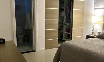 Imagem 3: Casa mobiliada com 2 suítes e 2 vagas de garagem na Barra em Balneário Camboriú