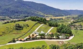 Imagem: Terreno com 620m² em condomínio rural