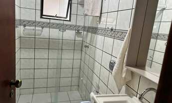 Imagem 4: Apartamento mobiliado com 3 dormitórios sendo 1 suíte e 2 vagas de garagem em Itapema/SC