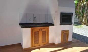 Imagem 3: Casa com 2 dormitórios e garagem coberta para 2 carros em Balneário Perequê