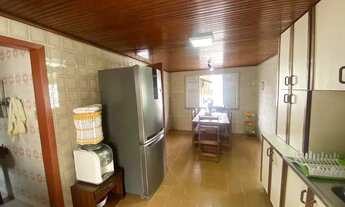 Imagem 5: Casa com 3 dormitórios sendo 1 suíte e 3 vagas de garagem no Centro de Porto Belo