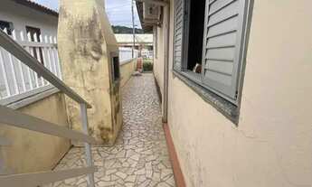 Imagem 4: Casa com 3 dormitórios sendo 1 suíte e 3 vagas de garagem no Centro de Porto Belo