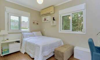 Imagem 5: Casa mobiliada em condomínio fechado com 3 dormitórios sendo 1 suíte e 4 vagas em Curitiba