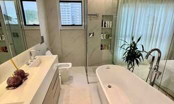 Imagem 3: Apartamento mobiliado com 2 suítes e 2 vagas de garagem na Praia Brava em Itajaí