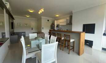 Imagem 2: Apartamento com 2 dormitórios sendo 1 suíte e 1 vaga de garagem na Praia Brava em Itajaí