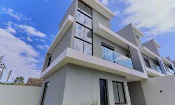 Imagem 4: Sobrado com 3 dormitórios sendo 1 suíte e 2 vagas de garagem no Bairro Santo Inácio - Curi