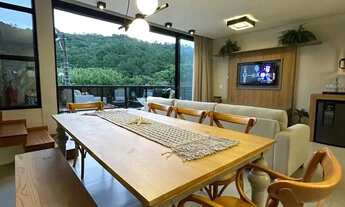 Imagem 2: Sobrado geminado mobiliado 3 dormitórios sendo 1 suíte e 2 vagas em Governador Celso Ramos