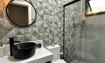 Imagem 2: Sobrado geminado com 3 dormitórios sendo 1 suíte e 2 vagas de garagem em Governador Celso