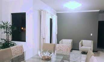 Imagem 4: Casa com 4 dormitórios sendo 1 suíte e 3 vagas de garagem no Centro de Itajaí