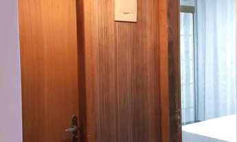 Imagem 4: Casa com 2 dormitórios e 3 vagas de garagem no Centro de Tijucas