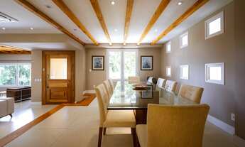 Imagem 3: Casa finamente mobiliada em condomínio com 2 suítes e 3 dormitórios em Canela