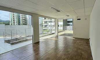 Imagem 2: Casa com 4 dormitórios sendo 2 suítes e ampla garagem a no bairro Jardim Blumenau - Blumen