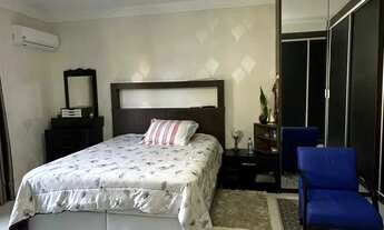 Imagem 4: Casa com 3 suítes e 4 vagas de garagem em Balneário Camboriú/SC