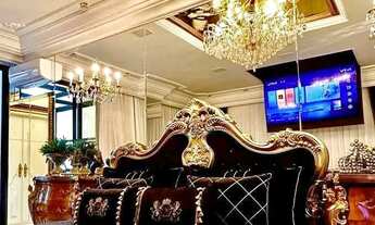 Imagem 3: Casa Neoclássica mobiliada com 4 suítes e 4 vagas de garagem em condomínio fechado no bair