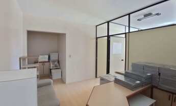 Imagem 3: Sala/Conjunto Comercial à Venda, 60,79m2, Dividida Em 3 salas, Com Vaga de Garagem - Centr