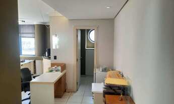 Imagem 6: Sala Comercial à Venda, 81,8 m2, 2 ambientes com sacada, 2 bwc, garagem, Centro, Florianóp