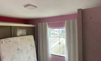 Imagem 2: Sobrado mobiliado com 2 dormitórios sendo 1 suíte e 2 vagas – Bairro Cedro, Camboriú/SC