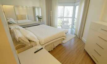 Imagem 5: Apartamento mobiliado com 4 suítes e 3 vagas de garagem na Praia Brava em Itajaí/SC