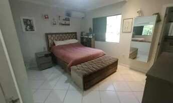 Imagem 7: Ampla casa com 4 suítes e 4 vagas de garage, piscina e área de festa espaçosa - Fazendinha