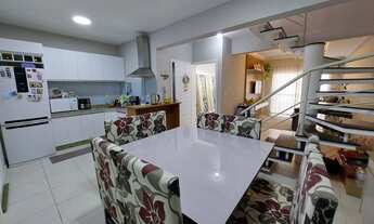 Imagem: Casa geminada com 3 dormitórios sendo 1