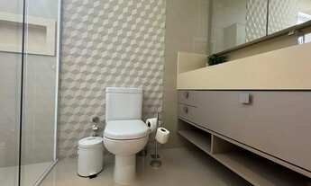 Imagem 3: Apartamento com 3 suítes, 2 vagas de garagem no Pioneiros em Balneário Camboriú