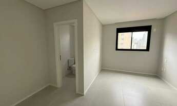 Imagem 4: Apartamento com 3 suítes e 2 vagas de garagem no Bairro Meia Praia em Itapema