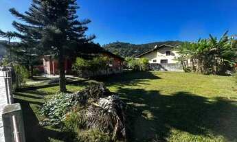 Imagem: Terreno com 566,50 m² e casa no Centro