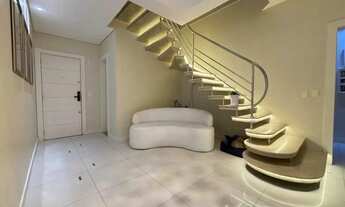 Imagem 3: Cobertura duplex mobiliada e decorada vista mar com 4 suítes e 1 vaga em Meia Praia Itapem