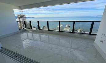 Imagem 3: Apartamento com 4 suítes sendo 1 master e 3 vagas de garagem em Meia Praia - Itapema/SC