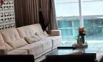 Imagem 4: Apartamento mobiliado com 4 suítes e 3 vagas de garagem na Meia Praia em Itapema