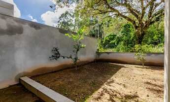 Imagem 4: Sobrado com 3 suítes sendo 1 master e 2 vagas de garagem em Camboriú/SC