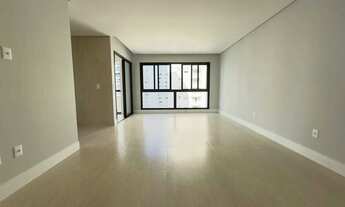 Imagem 5: Apartamento de 3 suítes e 2 vagas de garagem no centro de Balneário Camboriú/SC