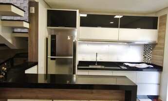 Imagem 6: Casa mobiliada com 2 dormitórios sendo 1 suíte e 1 vaga de garagem no bairro Vila Nova em