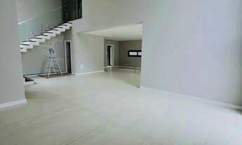 Imagem 4: Casa alto padrão com 3 suítes sendo 1 master e 5 vagas - América